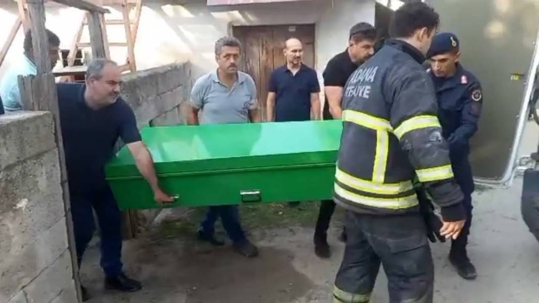 Adana’da Çıkan Yangında Mahsur Kalan Kadından Acı Haber! 2